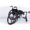 Leichter Sportrollstuhl aus Carbon mit Anti-Kipp-Rädern